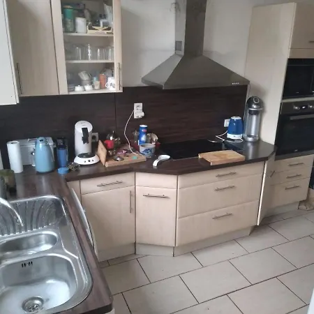 Room In Guest Room - Pretty Townhouse With A Large Terrace And A Large Garden Free Breakfast