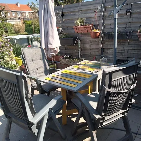 Room In Guest Room - Pretty Townhouse With A Large Terrace And A Large Garden Free Breakfast Herstal