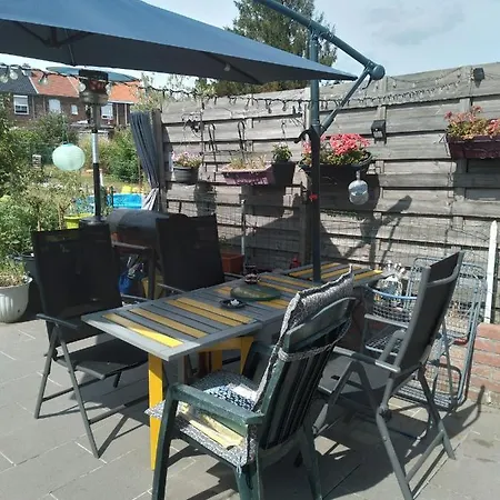 Room In Guest Room - Pretty Townhouse With A Large Terrace And A Large Garden Free Breakfast * Herstal