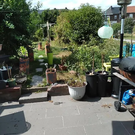 Room In Guest Room - Pretty Townhouse With A Large Terrace And A Large Garden Free Breakfast Herstal